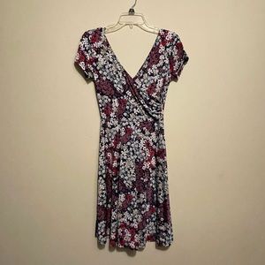 LAST DAY TO BUY! Kaileigh Dress, floral, size small, never worn!